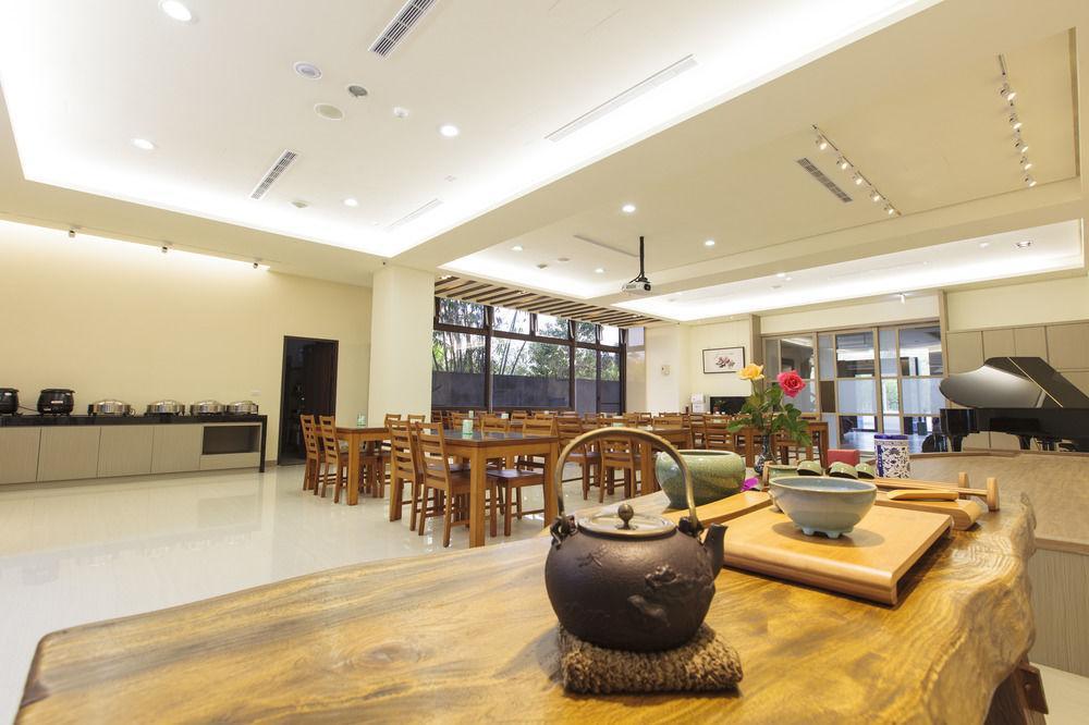 兩腳詩集綠活學旅 L 全自助入住平日旅館 L Jiji Exterior photo